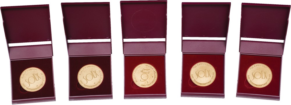 medal.jpg medal.jpg